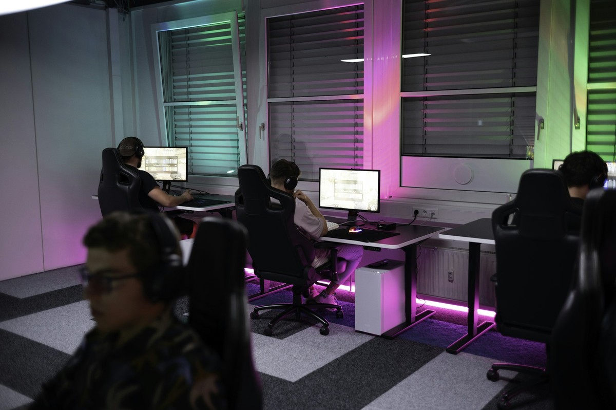 Community Tournaments